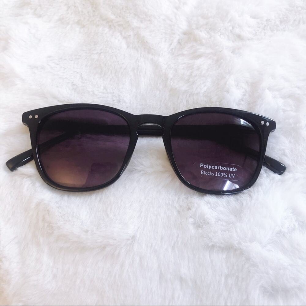 Jessica Black Classic Aviators Oval Sunglasses